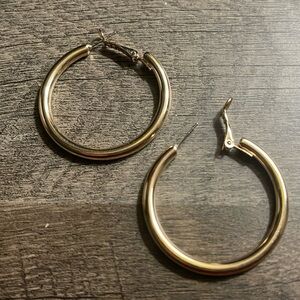 Golden tube Hoop Earrings